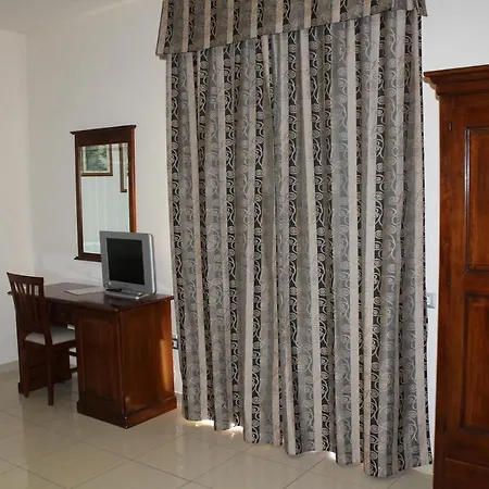 Domus Hotel