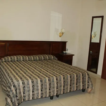 Hotel Domus Altino (Abruzzo)